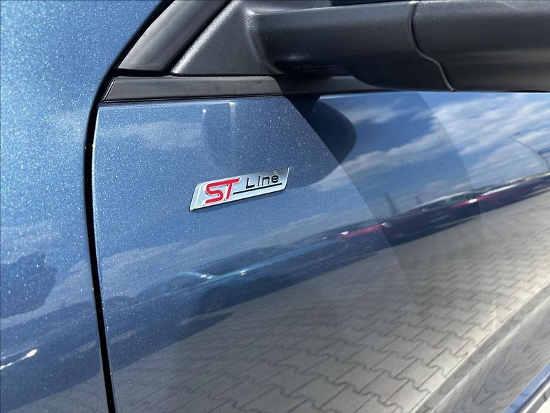 Ford Kuga 1,5 EcoBoost 110kW ST-Line - fotka 11 z 34