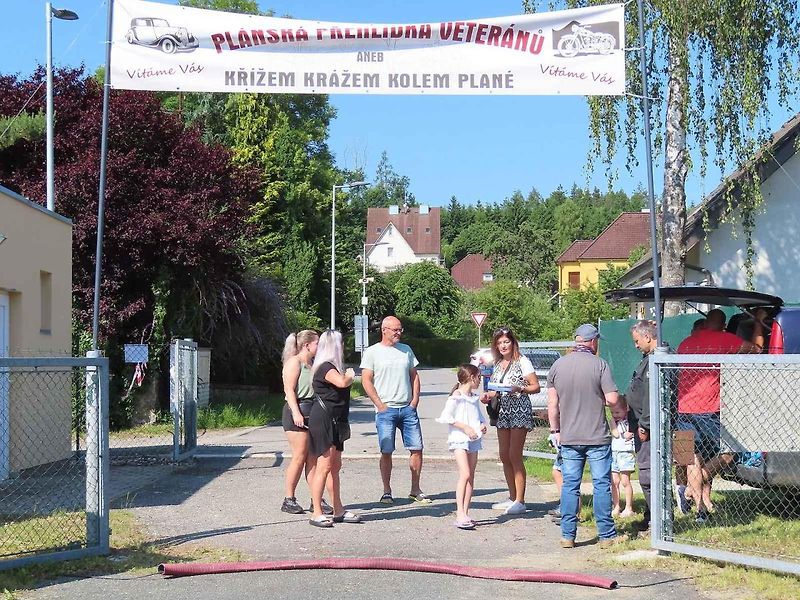 V Plané nad Lužnicí se v sobotu 14. června uskutečnil další sraz veteránů pod názvem Křížem krážem kolem Plané.