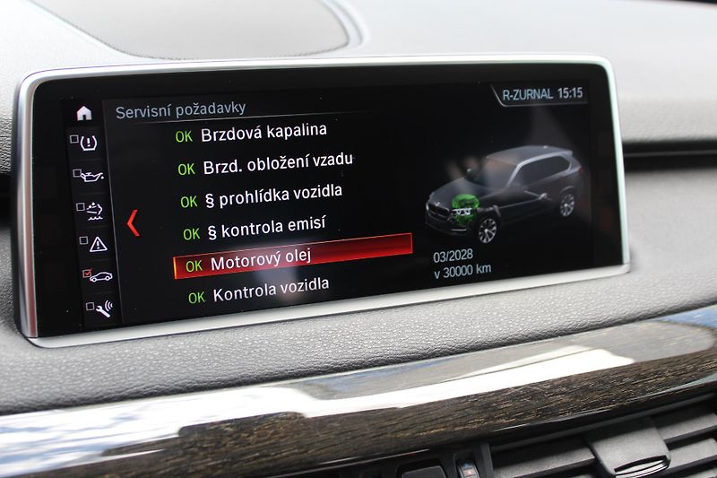BMW X5 xDrive30d - fotka 21 z 30