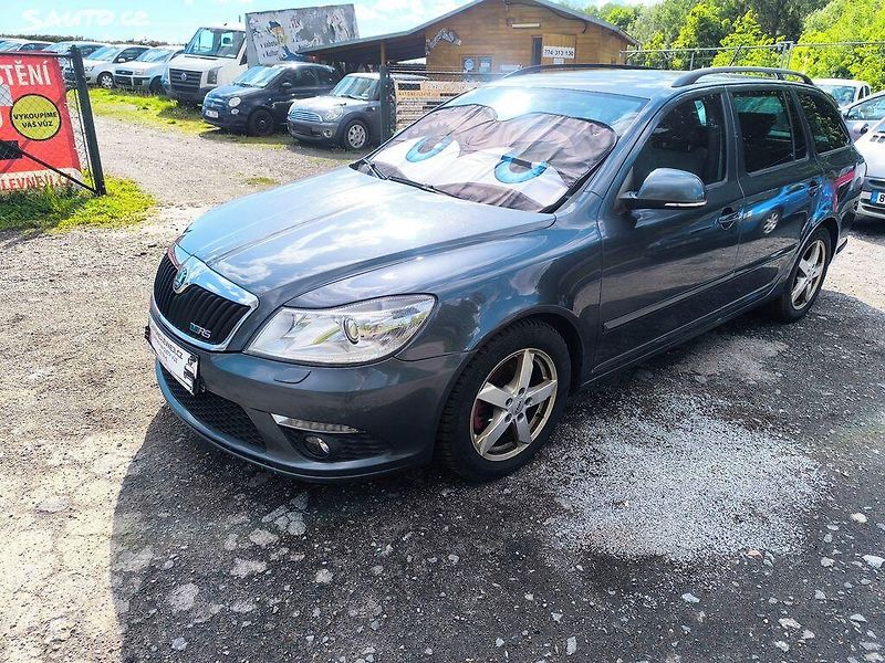 Škoda Octavia RS125KW,KRÁSNÁ,SERVISKA,185TKM - fotka 2 z 28