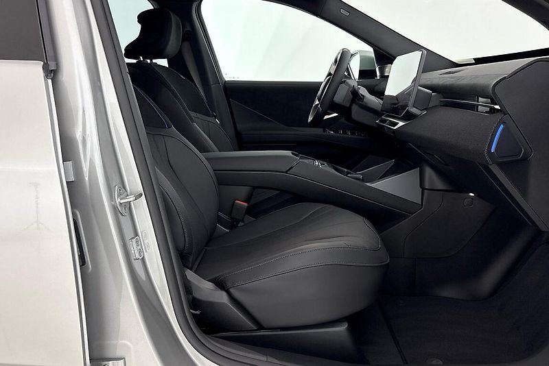 BMW iX3 40 - fotka 14 z 28