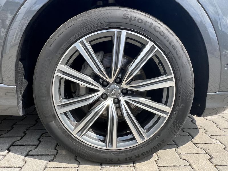 Audi Q8 (2020) 3.0TDI, quattro, S line - fotka 11 z 37