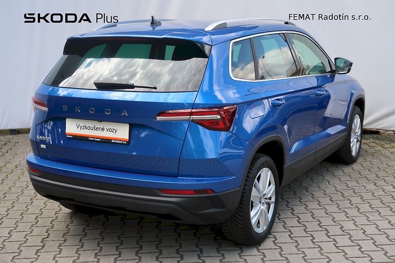 Škoda Karoq (2025) Top Selection 1.5 TSI 110 kW D - fotka 2 z 30