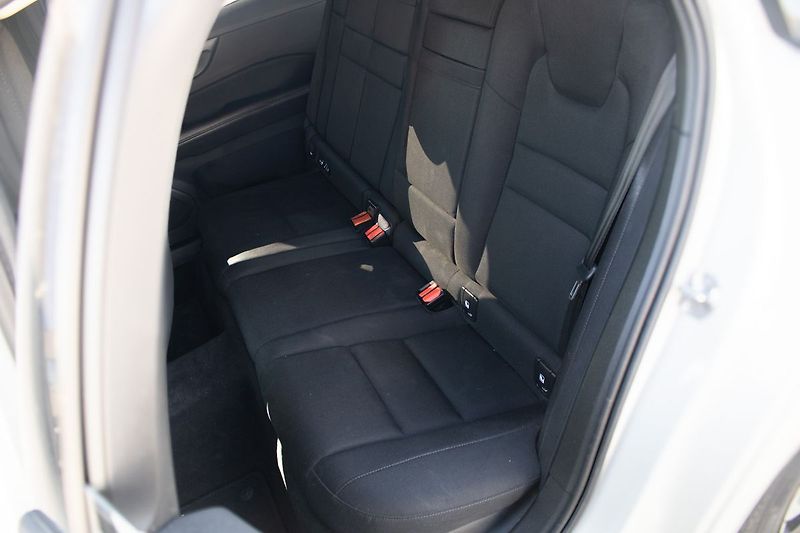 Volvo V60 Nové rozvody, servisovano - fotka 35 z 37