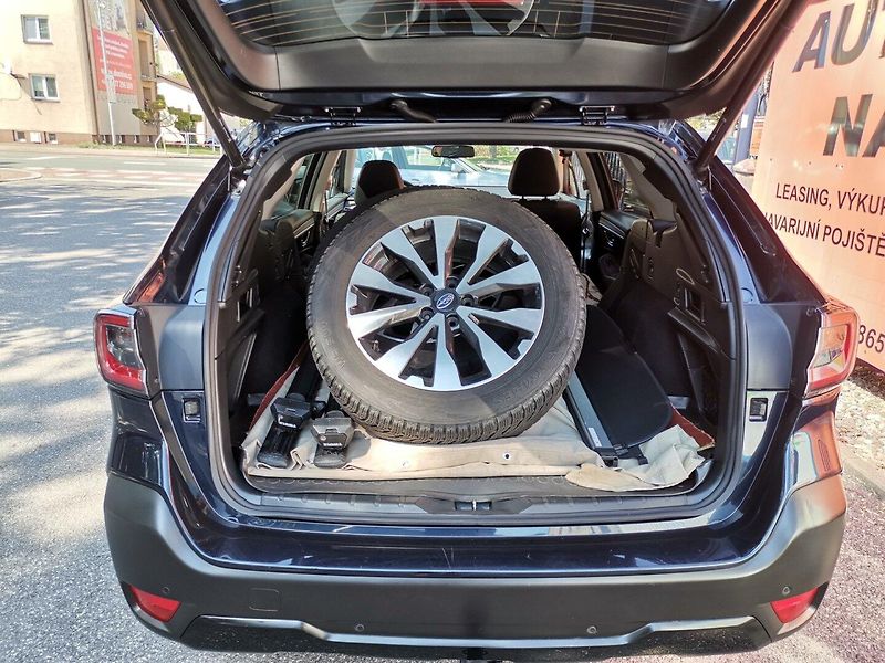 Subaru Outback (2021) 2.5i 124kw F Cross ČR 1maj! - fotka 18 z 32