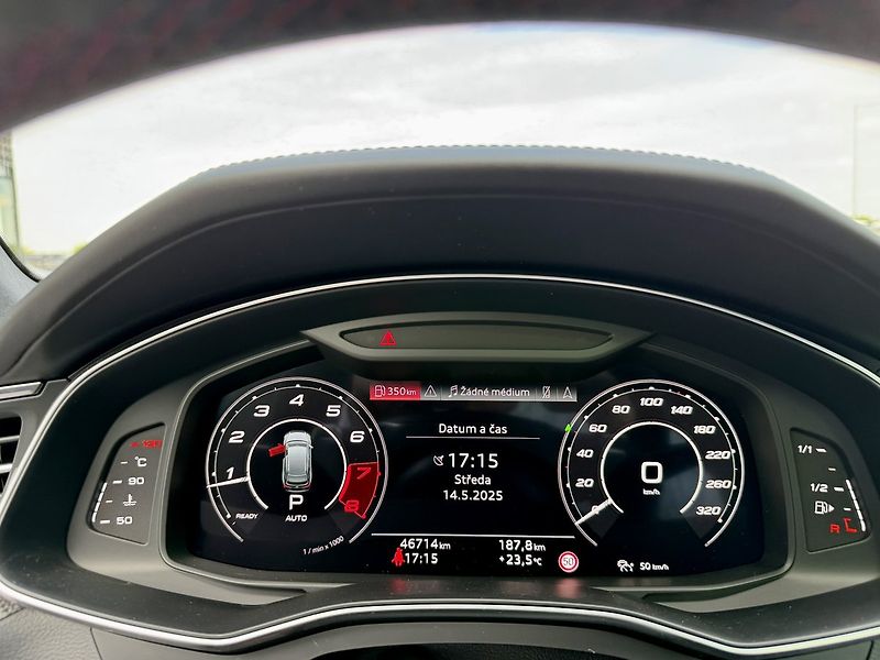 Audi RS 6 (2022) Avant TFSI 441 kW quattro - fotka 33 z 53