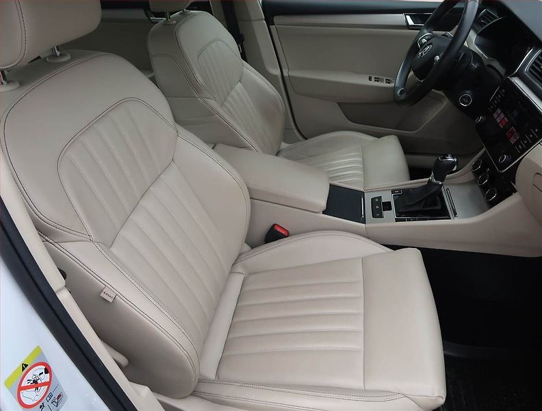 Škoda Superb (2022) Style 2.0 TDI - fotka 9 z 22