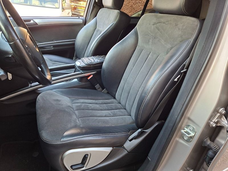 Mercedes-Benz Třídy M (2007) 320CDI 165kW 4MATIC - fotka 17 z 35