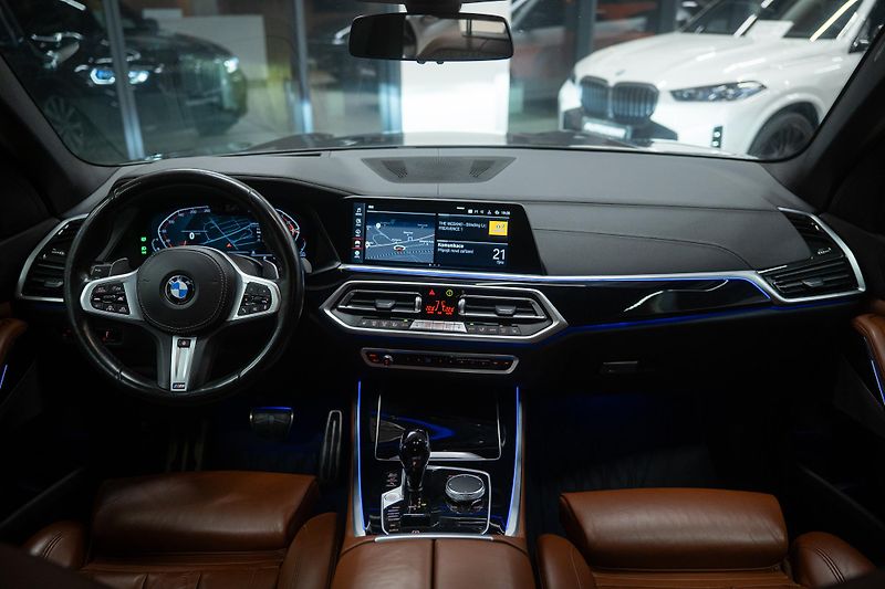 BMW X5 (2021) 30D XDRIVE 210KW M-Paket - fotka 17 z 38