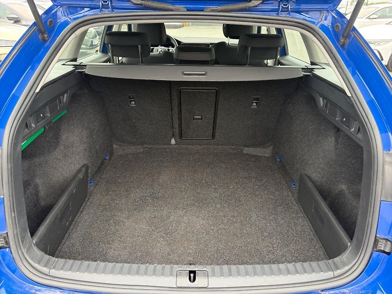 Škoda Octavia (2023) STYLE 1.5e-TEC 110kW DSG CZ - fotka 6 z 11
