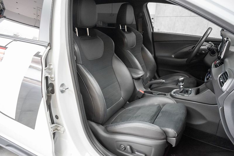Hyundai i30 N  2.0T-GDI PERF*REMUS*ČR*DPH - fotka 12 z 48