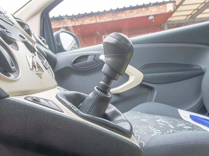 Ford Ka (2010) 1.2i 51KW – KLIMATIZACE - fotka 21 z 37