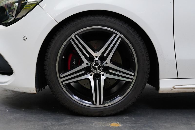 Mercedes-Benz CLA - fotka 10 z 30