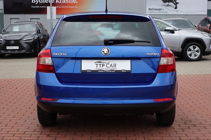 Škoda Rapid 1.6 TDI CR 66kW Ambition Fresh - fotka 5 z 24