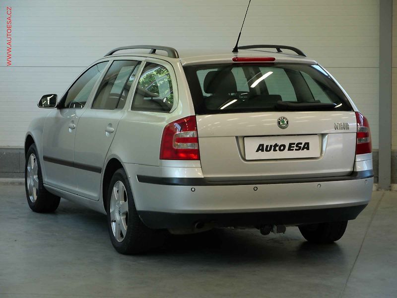 Škoda Octavia (2006) 1.6i, AC, temp - fotka 6 z 20