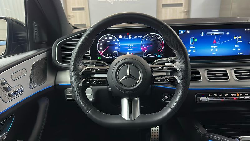 Mercedes-Benz GLS 450 d / 4 MATIC - fotka 38 z 69