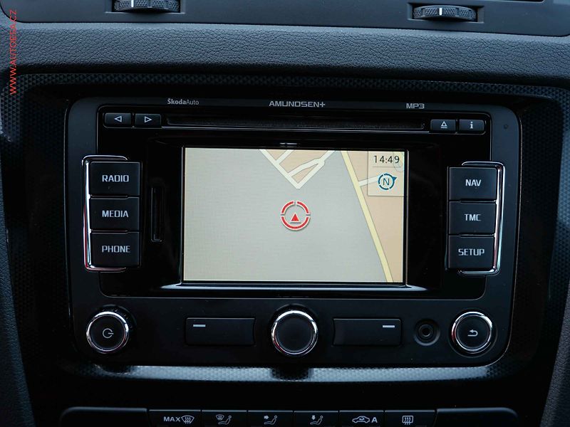 Škoda Octavia (2012) 2.0 TDi, Bixen, AC - fotka 11 z 17