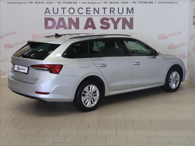 Škoda Octavia 2,0 TDI DSG 1.majitel CZ - fotka 4 z 34