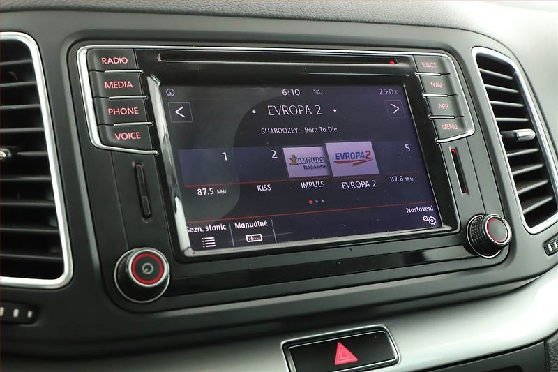 Volkswagen Sharan (2019) 2.0 TDI BMT, Automat, 7 míst - fotka 9 z 24
