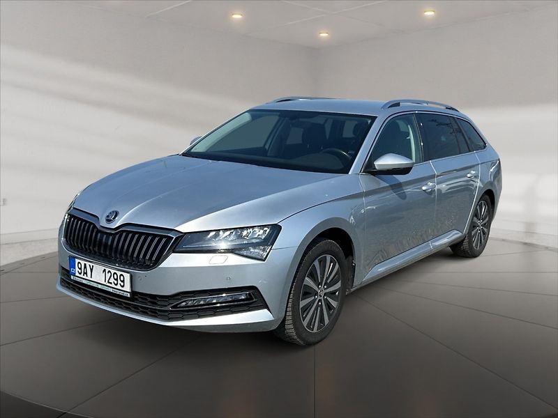 Škoda Superb 2,0 TDI Style AT - fotka 3 z 11