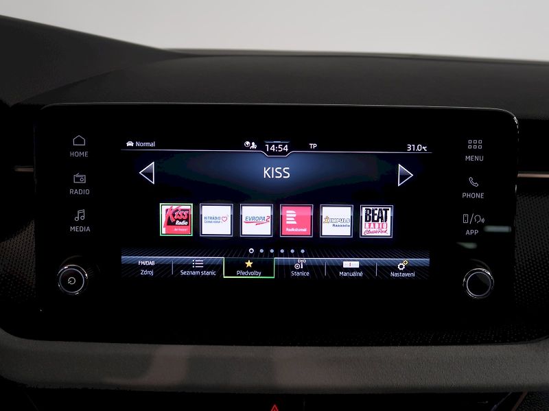 Škoda Scala (2025) TOP SELECTION 1.5TSI 110KW DSG - fotka 22 z 39