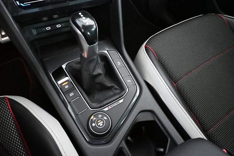 Volkswagen Tiguan (2022) 2.0 4Motion Urban Sport 147KW - fotka 23 z 32