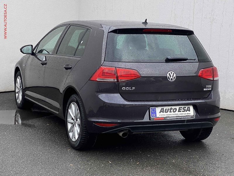 Volkswagen Golf (2016) 1.2 TSi, Lounge, DSG, navi - fotka 6 z 18