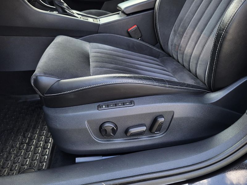 Škoda Superb III FL combi 1.5 TSI DSG STYLE - fotka 28 z 46