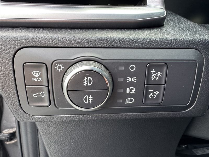 Volkswagen Amarok 3,0 TDI AVENTURA ACC DPH ČR - fotka 24 z 50