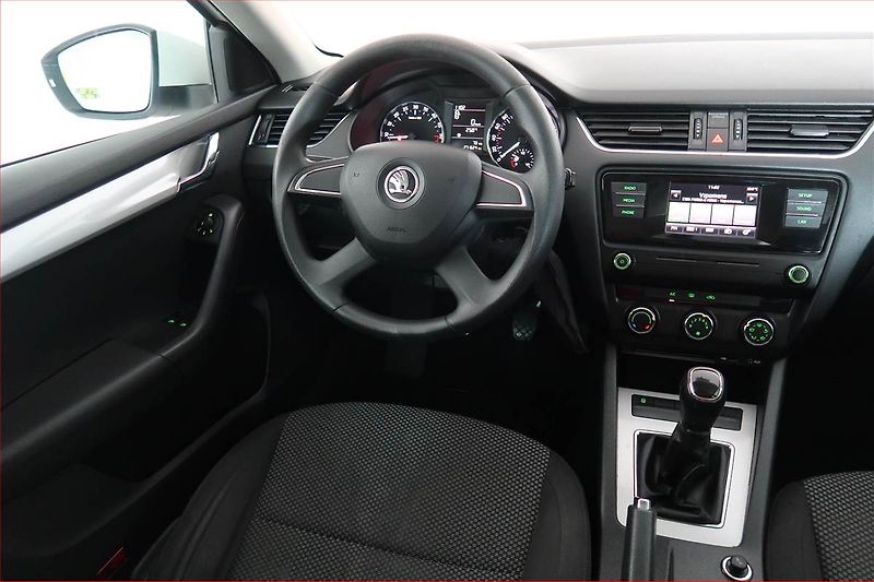Škoda Octavia (2015) 1.6 TDI - fotka 7 z 15