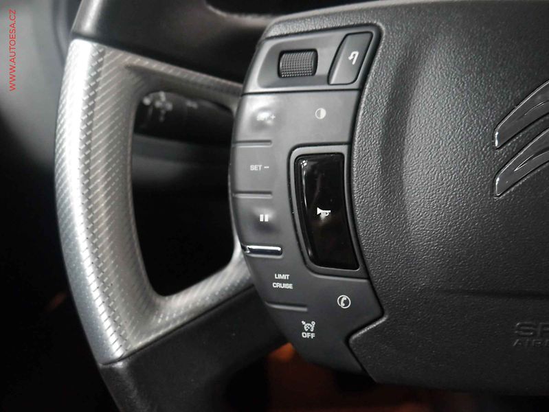 Citroën C5 (2012) 2.0 HDi, Exclusive - fotka 14 z 21
