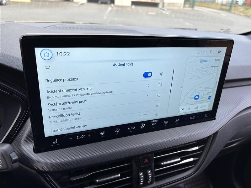 Ford Kuga 1,5 EcoBoost 137kW ST-Line - fotka 32 z 37