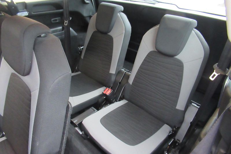 Citroën C4 Picasso 1.6 HDi AUT. KLIMA 7 MÍST - fotka 14 z 22