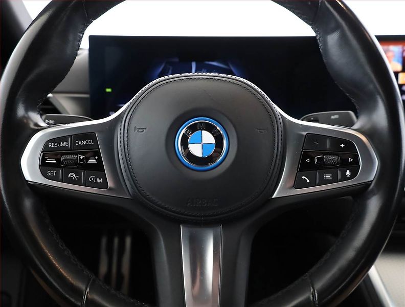 BMW i4 (2022) eDrive40, SoH 91% - fotka 8 z 20