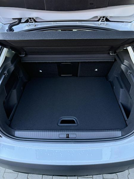 Citroën C4 MAX Petrol 130k Automatic  - fotka 15 z 15