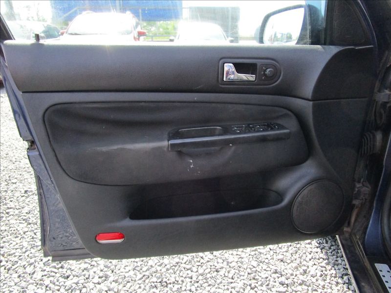 Volkswagen Golf 1.4i 16V, Klima - fotka 14 z 37