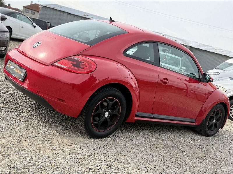 Volkswagen Beetle 1,6 TDI DIGIKLIMA, NOVÉ ZIMNÍ - fotka 5 z 20