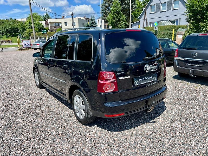 Volkswagen Touran (2008) 1.4 TS 103 kW DSG - fotka 7 z 20