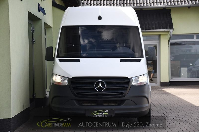 Mercedes-Benz Sprinter 211 CDI L2H2 (W907) 155k - fotka 8 z 37