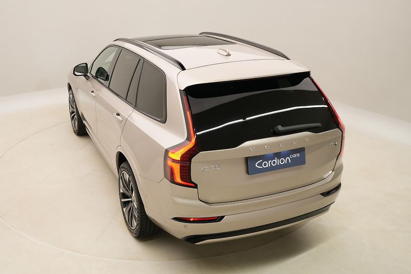 Volvo XC90 (2026) T8 AWD Plug-in DARK PLUS 7m - fotka 16 z 66