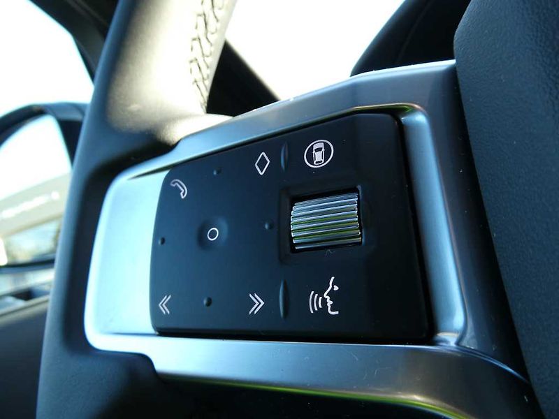 Land Rover Discovery 5 3,0 Gemini D350 - fotka 20 z 44