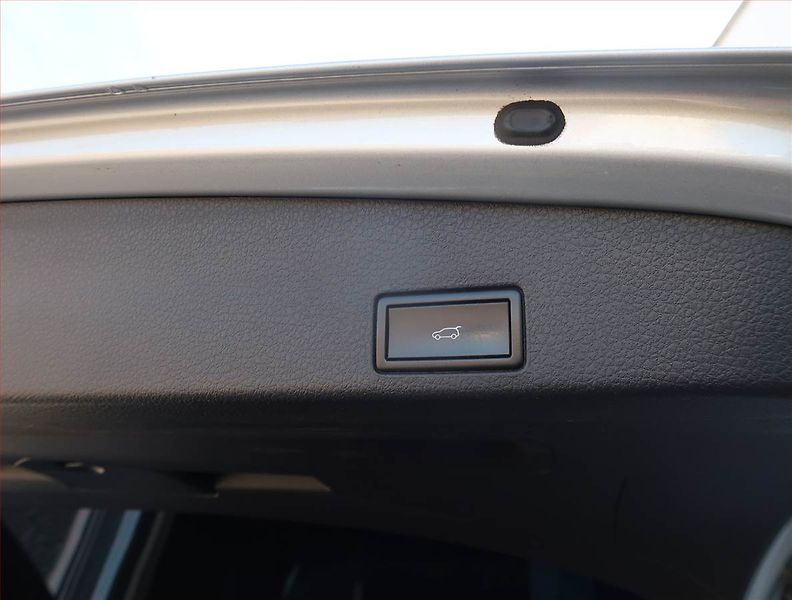 Volkswagen Touareg (2015) 3.0 TDI - fotka 31 z 31