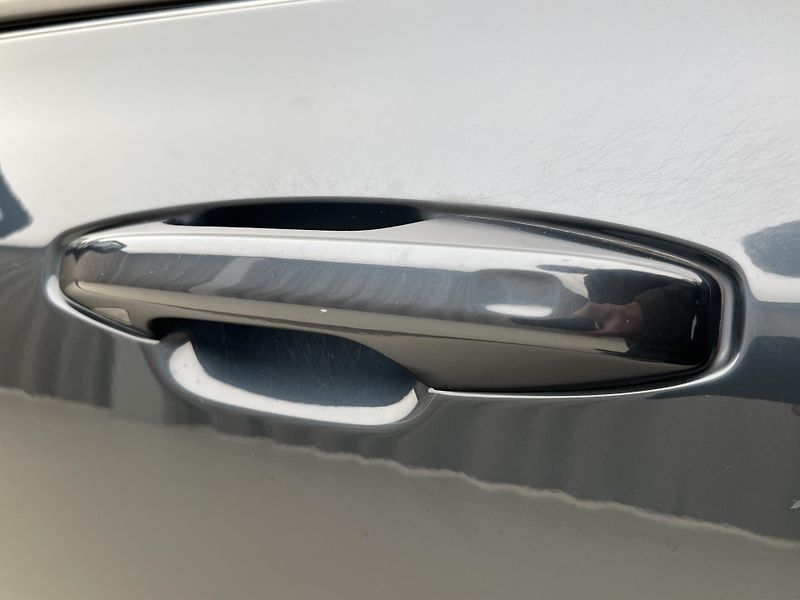 Volvo V60 CC D4 AWD AUT CZ 1. maj. - fotka 16 z 43