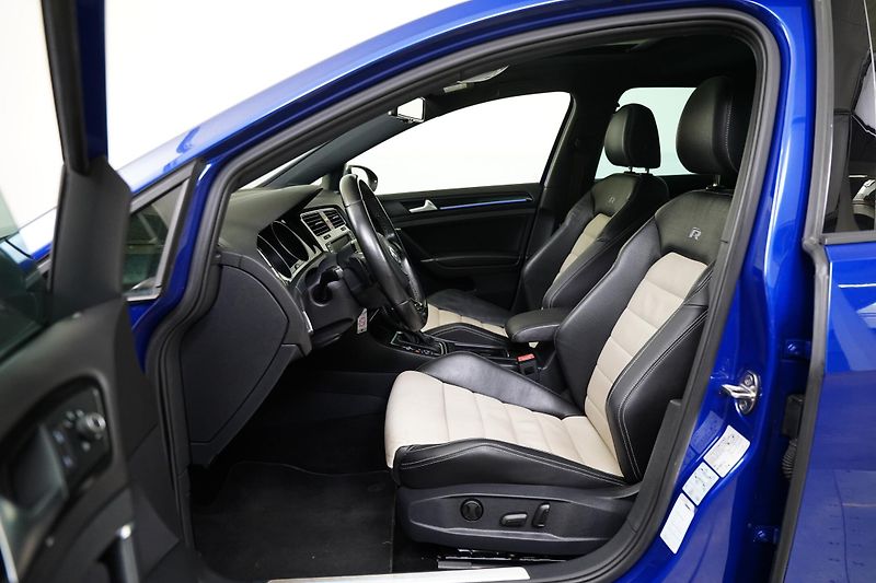 Volkswagen Golf - fotka 5 z 6
