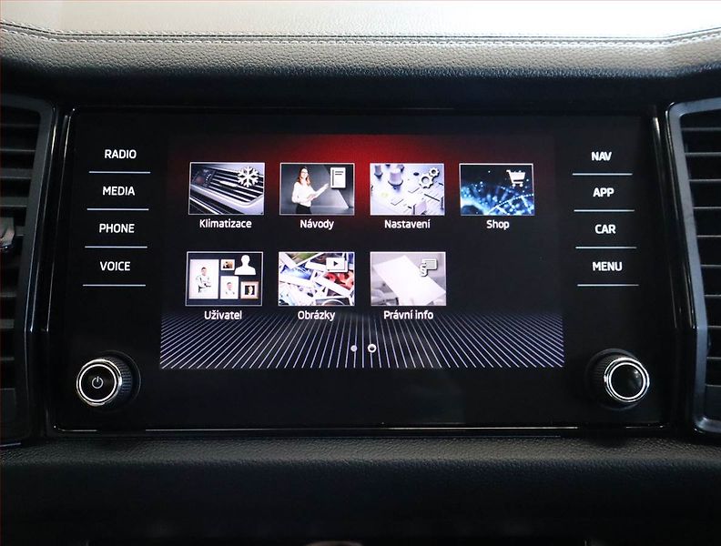 Škoda Kodiaq (2023) 2.0 TSI - fotka 23 z 32