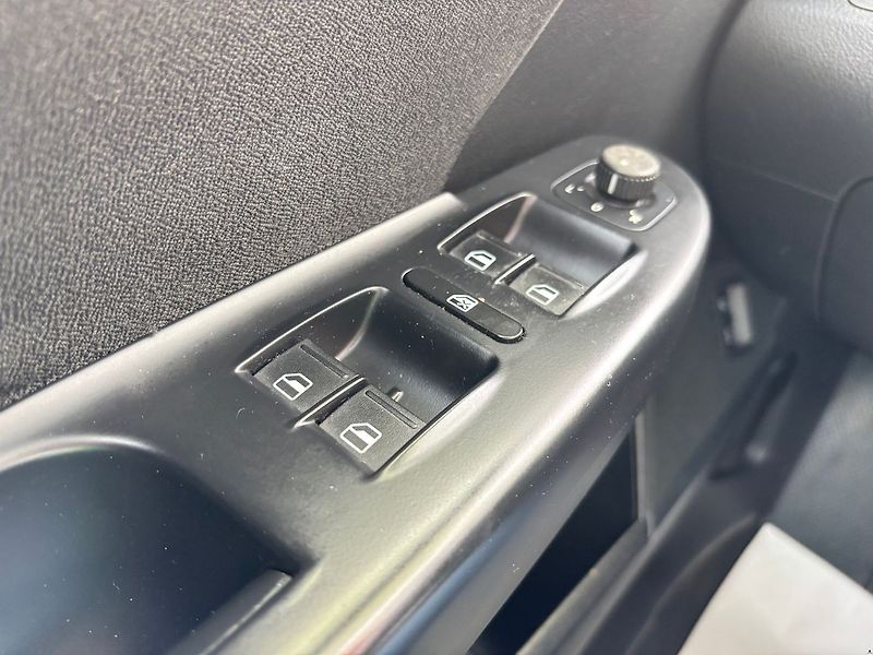 Volkswagen Passat 2.0TDI-100KW*TAŽNÉ*MAN6/2008/ - fotka 29 z 42