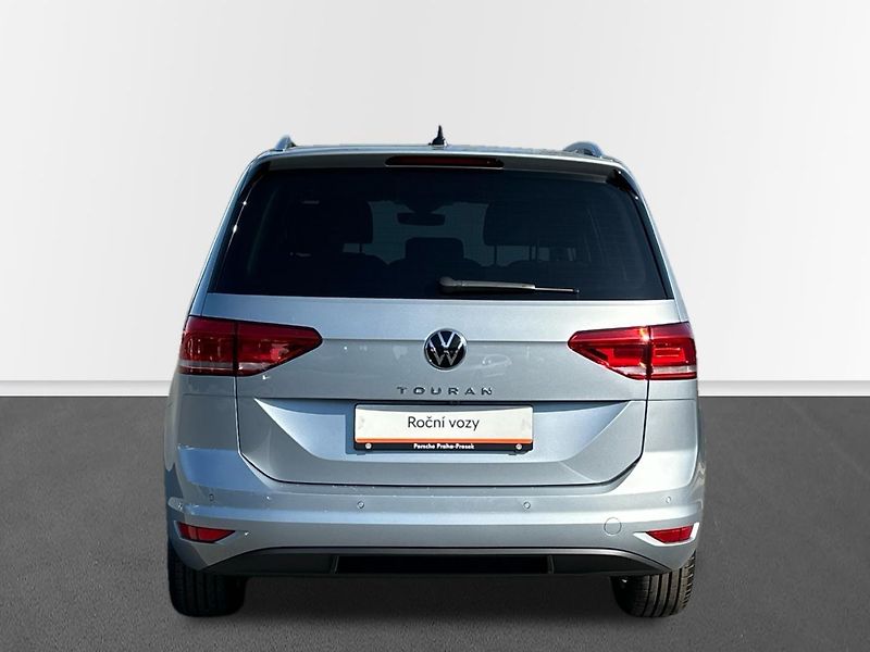 Volkswagen Touran (2024) People 1,5 TSI EVO 7DSG - fotka 9 z 24