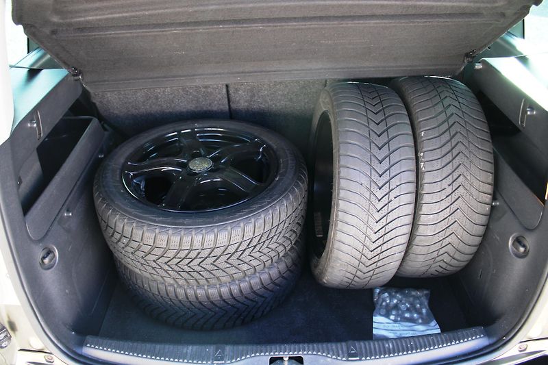 Škoda Roomster (2014) 1,2TSI 1.MAJITEL KLIMA EL.OKNA - fotka 11 z 18