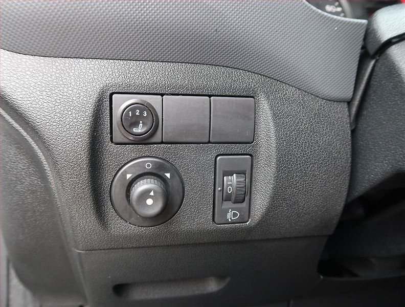 Citroën Berlingo (2014) 1.6 HDi, 3Místa, ČR, 1Maj - fotka 14 z 15