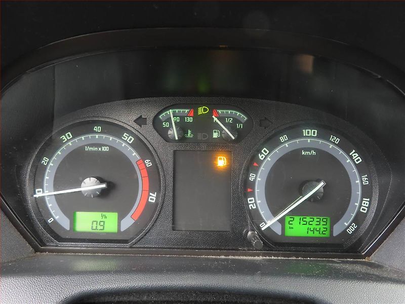 Škoda Fabia (2006) Ambiente 1.2 12V, Serv.kniha - fotka 11 z 14